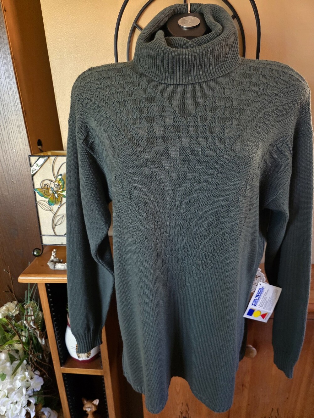 🆕️ Vintage Linda Lundstrom Sage Green Wool Blend Oversized Sweater
